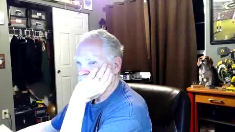 midwestdad09 online show from March 8, 2026, 2:59 am