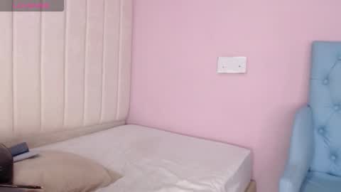 miel online show from November 30, 2025, 1:15 pm