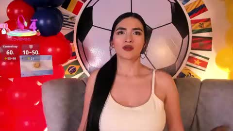 Snapshot of miel_gomez chatting on July 14, 2026, 7:19 pm miel_gomez online show from July 14, 2026, 7:19 pm