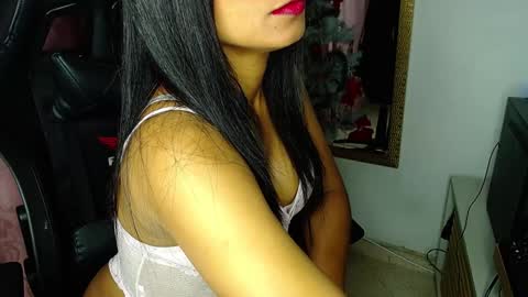 mielsquirt online show from December 9, 2024, 9:28 am
