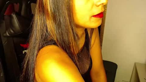 mielsquirt online show from January 16, 2025, 8:33 am