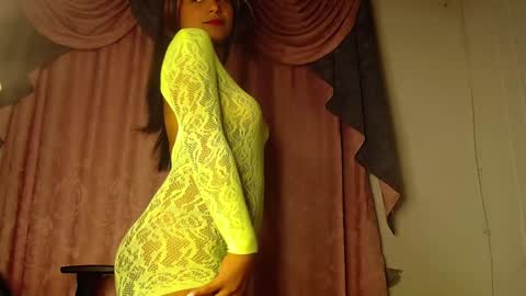 mielsquirt online show from February 4, 2025, 9:49 am