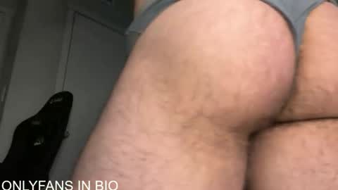 mightbesterling online show from November 19, 2025, 8:31 pm