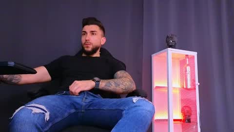 MightyAaron online show from February 18, 2025, 5:53 am