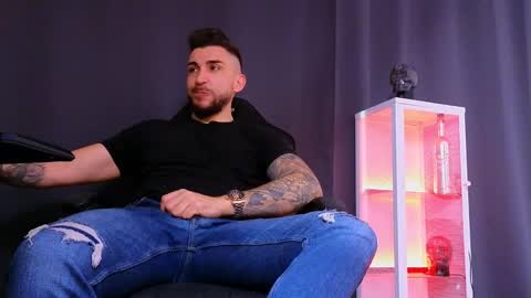 MightyAaron online show from February 19, 2025, 9:06 am