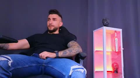 MightyAaron online show from February 20, 2025, 2:57 pm