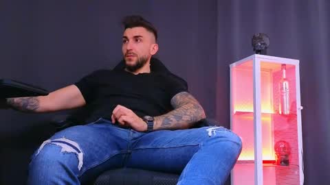 MightyAaron online show from February 21, 2025, 1:22 pm