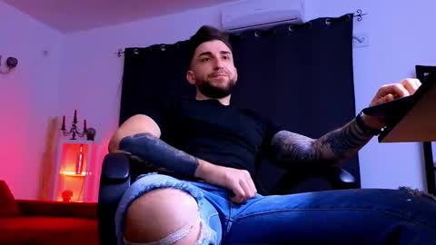 MightyAaron online show from February 5, 2026, 4:39 am