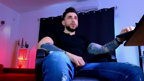 MightyAaron online show from April 6, 2026, 4:21 am