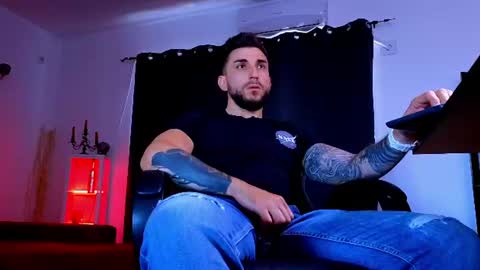 Snapshot of mightyaaron chatting on July 7, 2026, 6:47 am MightyAaron online show from July 7, 2026, 6:47 am
