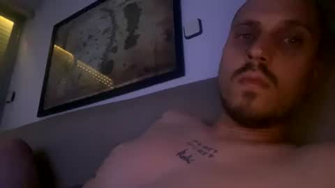 migueeeeeeel online show from July 29, 2026, 11:52 am