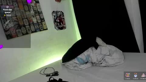 MihaAdamss online show from November 28, 2025, 5:59 pm