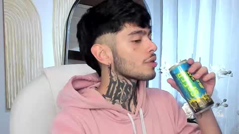 Snapshot of mihailleroy chatting on March 5, 2025, 12:27 am MIHAIL LEROY finally independent model online show from March 5, 2025, 12:27 am