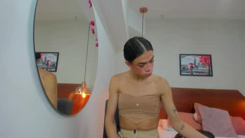 Snapshot of miia03 chatting on February 27, 2026, 11:43 am Miia online show from February 27, 2026, 11:43 am