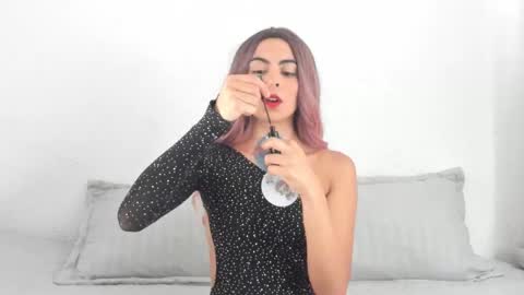 miia_evans01 online show from October 27, 2025, 12:09 pm