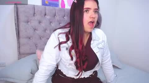 Miia online show from February 24, 2025, 10:14 pm