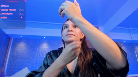 Miia 3 online show from February 1, 2025, 5:47 pm