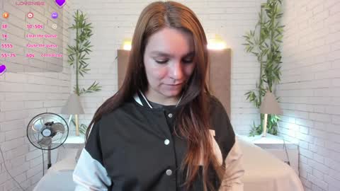 Miia 3 online show from February 3, 2025, 11:53 am