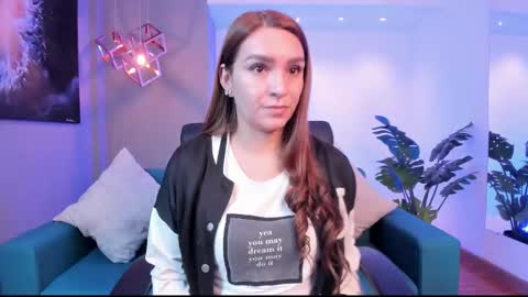 Miia 3 online show from October 18, 2025, 12:06 pm