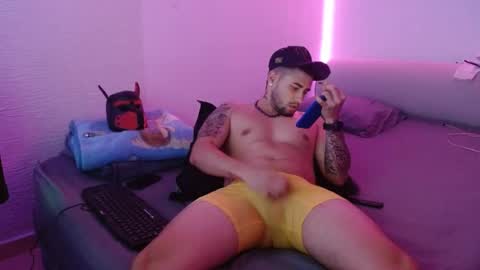 Mia and Liam online show from January 6, 2025, 6:25 am