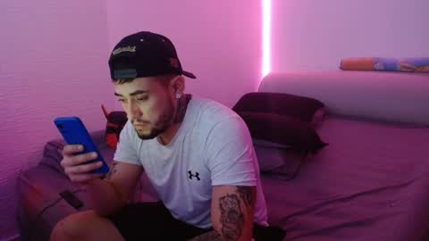 Mia and Liam online show from January 9, 2025, 4:52 am