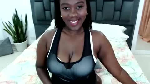 miiasmithh online show from September 18, 2025, 11:07 pm