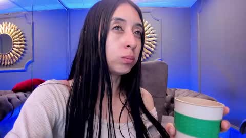 miilu  online show from December 3, 2024, 9:22 am