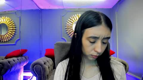 miilu  online show from December 7, 2024, 3:25 am