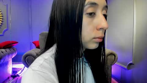 miilu  online show from December 11, 2024, 6:14 am