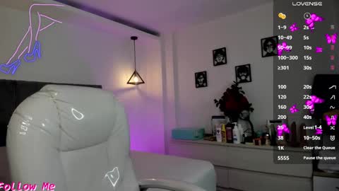 miiss_greyy online show from January 20, 2025, 7:14 pm