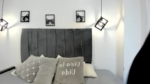 miiss_greyy online show from February 9, 2025, 3:11 am