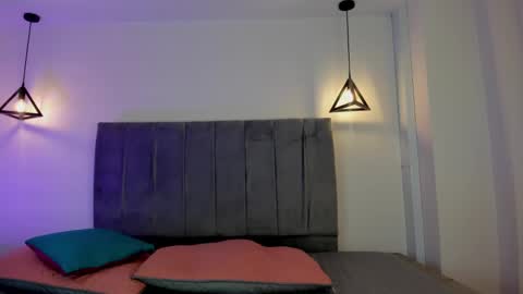 miiss_greyy online show from March 2, 2025, 7:02 pm