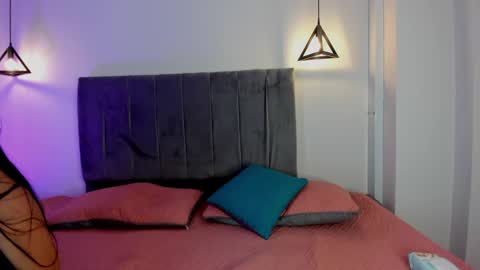 miiss_greyy online show from March 9, 2025, 7:15 pm