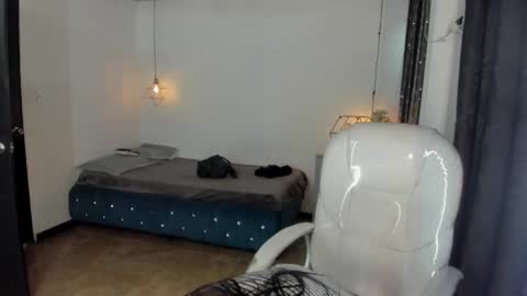 miiss_greyy online show from September 29, 2025, 11:37 am