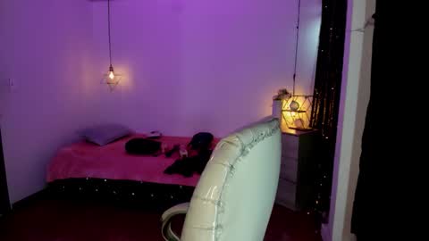 miiss_greyy online show from October 10, 2025, 12:04 pm