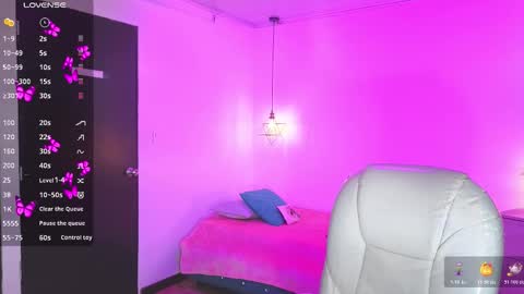 miiss_greyy online show from October 20, 2025, 12:16 pm