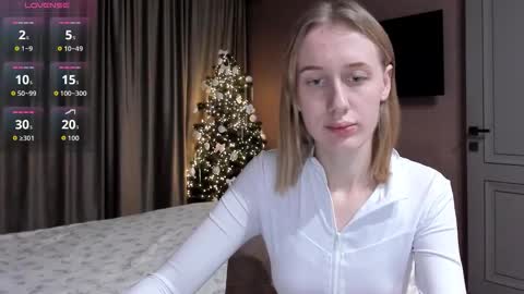 Mika online show from December 20, 2025, 11:45 pm