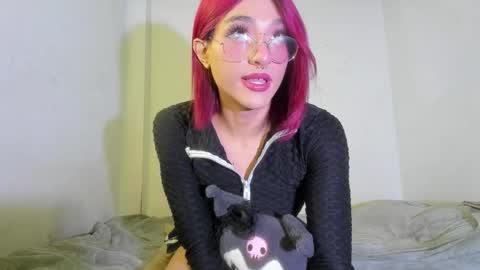 mika_velvet online show from October 3, 2025, 9:34 pm