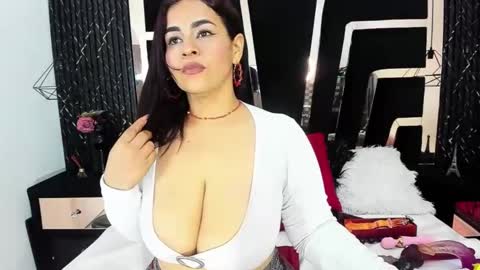 Mikaela Lust online show from February 13, 2025, 5:33 pm