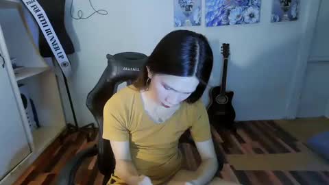 ELLA online show from February 13, 2025, 4:39 pm