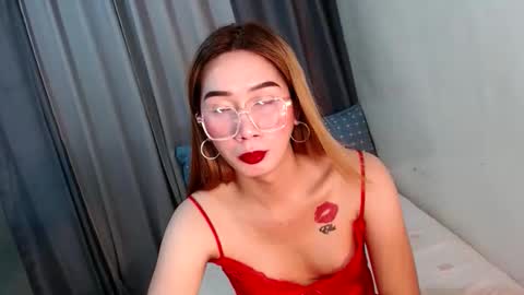 ELLA online show from October 24, 2025, 4:31 am