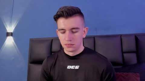 mikael online show from October 10, 2025, 4:22 am