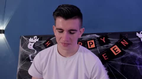 mikael online show from October 22, 2025, 4:24 am