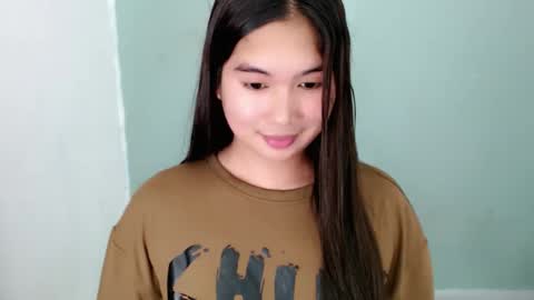 Kyla online show from September 11, 2025, 6:52 pm