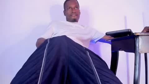 Mike Steven --- Independent Model--- online show from March 7, 2026, 2:14 pm