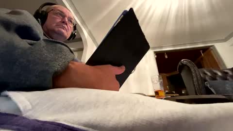 Snapshot of mike26051 chatting on December 2, 2024, 9:39 pm mike26051 online show from December 2, 2024, 9:39 pm