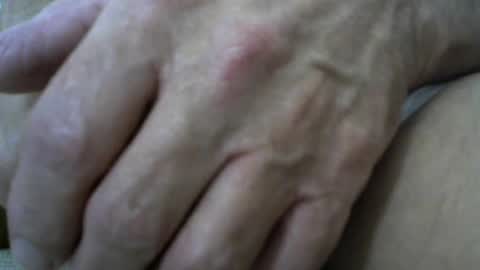 Snapshot of mike26051 chatting on January 1, 2025, 10:56 pm mike26051 online show from January 1, 2025, 10:56 pm