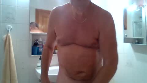 Snapshot of mike26051 chatting on January 16, 2025, 10:10 am mike26051 online show from January 16, 2025, 10:10 am