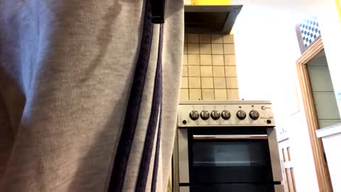 Snapshot of mike26051 chatting on October 17, 2025, 12:52 pm mike26051 online show from October 17, 2025, 12:52 pm