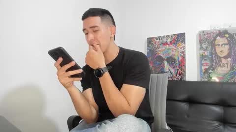 mike3xxx online show from September 30, 2025, 4:39 am